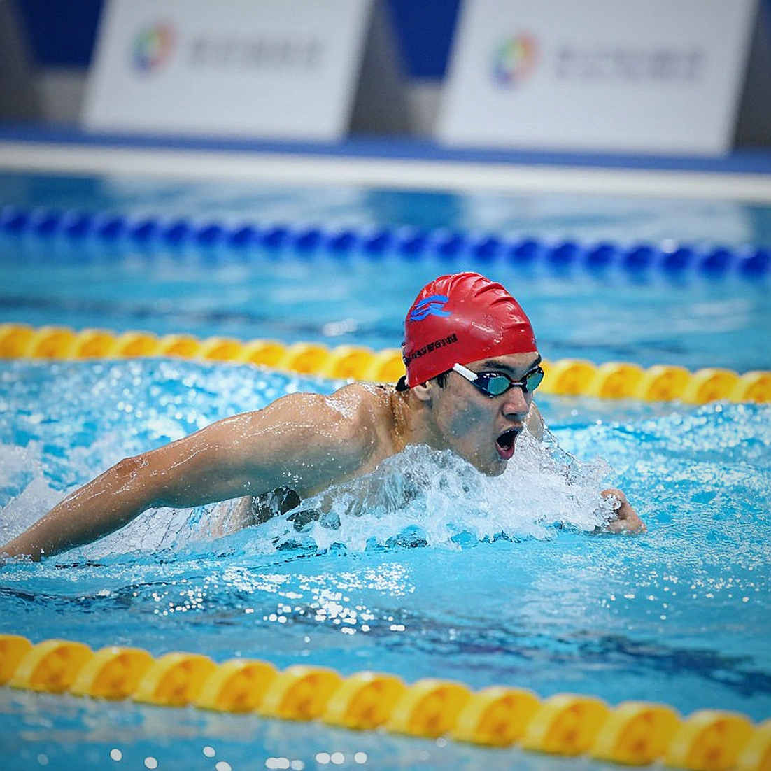 Marrit Steenbergen phá kỷ lục châu Âu 100m hỗn hợp bể ngắn với 56,18 giây tại World Cup