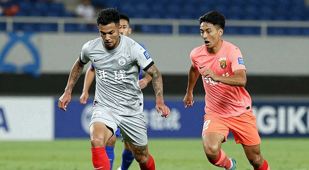 Bất ngờ lớn trong V.League: Đội bóng dưới cửa trên lội ngược dòng nhờ pressing cao