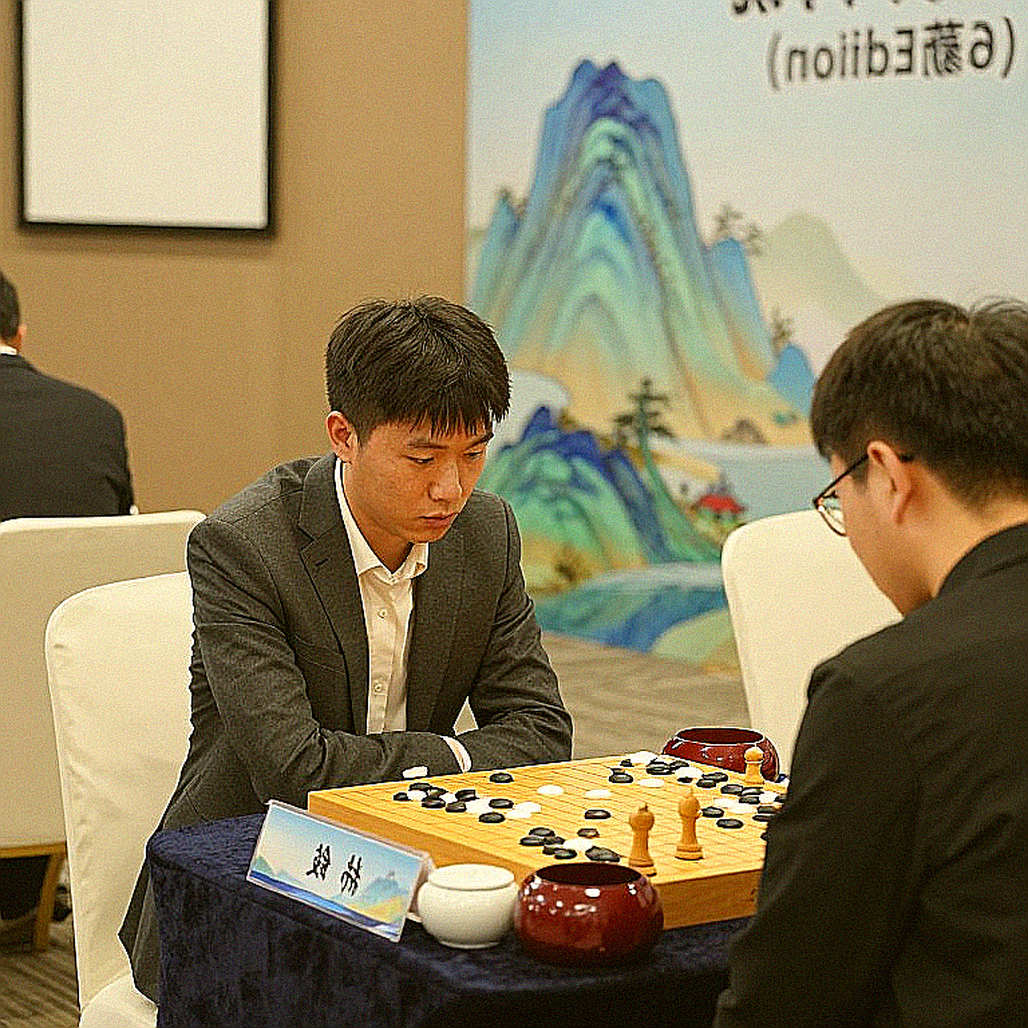 Đại chiến 1 triệu USD: Carlsen tái xuất, Gukesh và Praggnanandhaa vắng mặt tại Global Chess League 2026