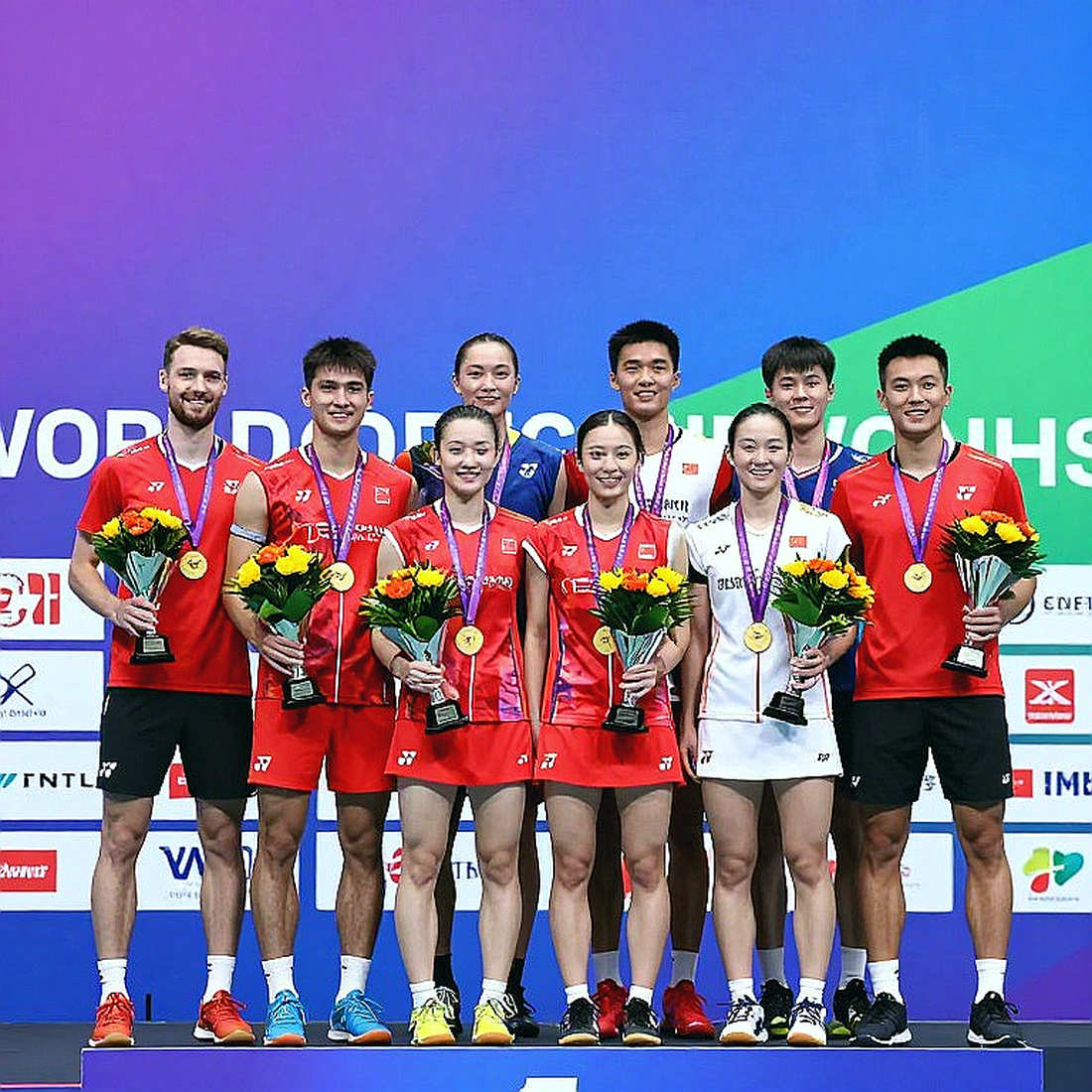 Hồ sơ trống: Khi nhà phân tích ngồi trước một tờ giấy không có chữ nào
